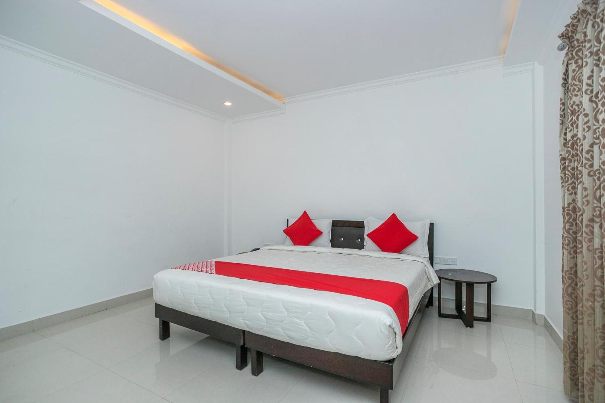 Collection O Cosmopolitan Hotel Devanahalli Exterior photo